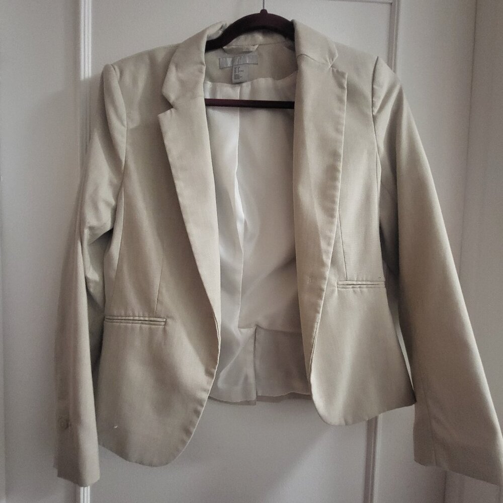 H&M Beige Tailored One-Button Blazer - Size 8 - Excellent Condition